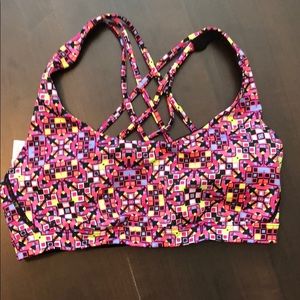 Victoria Sport Light Support Sports Bra